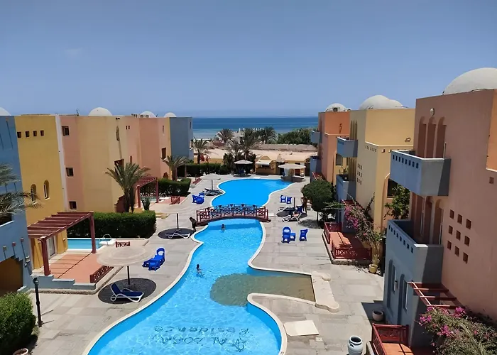 Otel Al-dora 3*