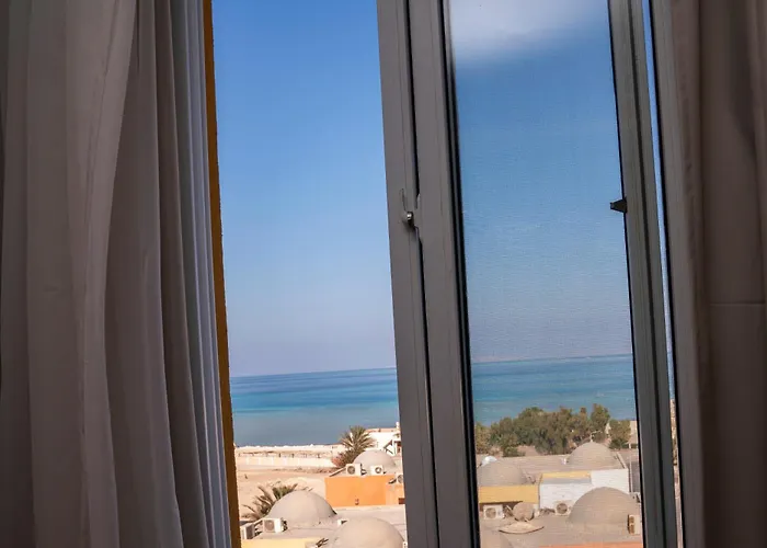 Al-dora Otel